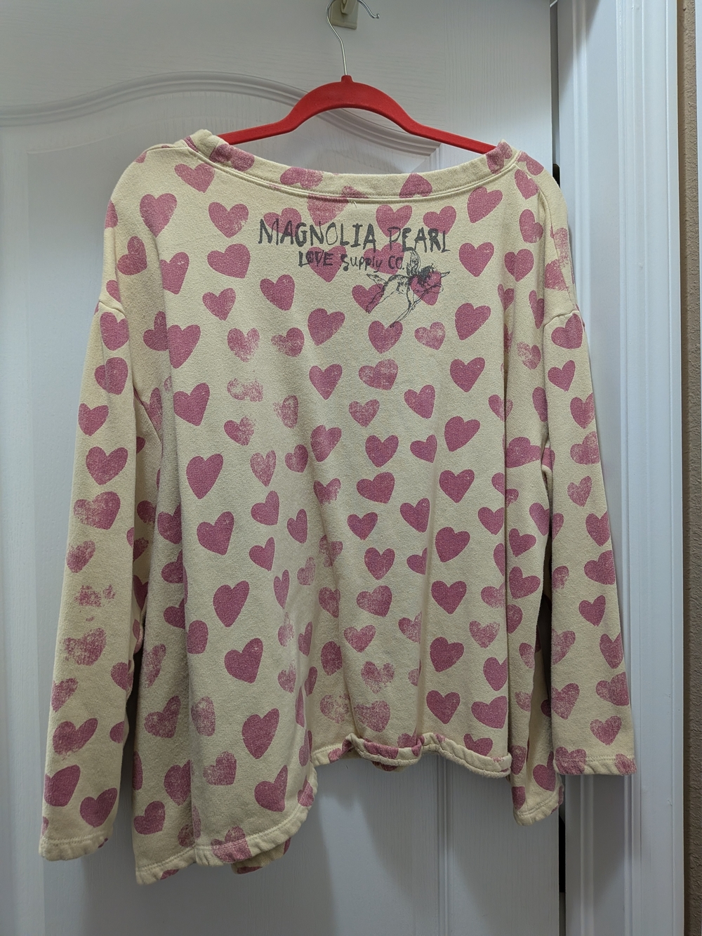 Magnolia Pearl Heart Print Long Sleeve Hermosa Sweatshirt - Pink Hearts on Cream - Picture 2 of 2